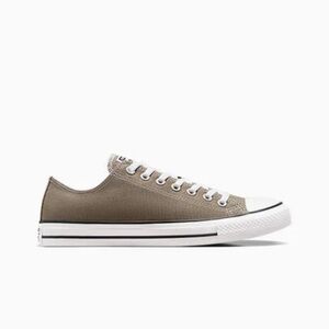 CONVERSE Chuck Taylor All Star Low Top Shoes size 6